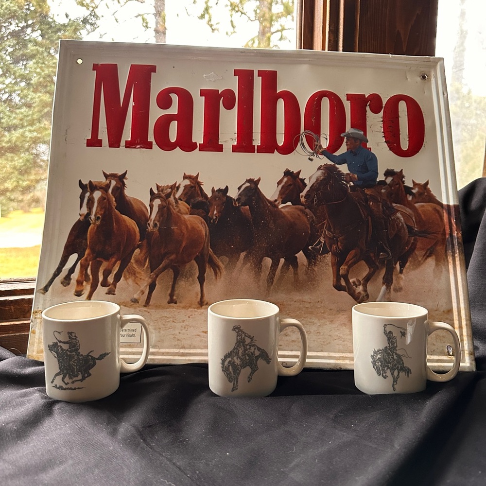 Marlboro Red Sign